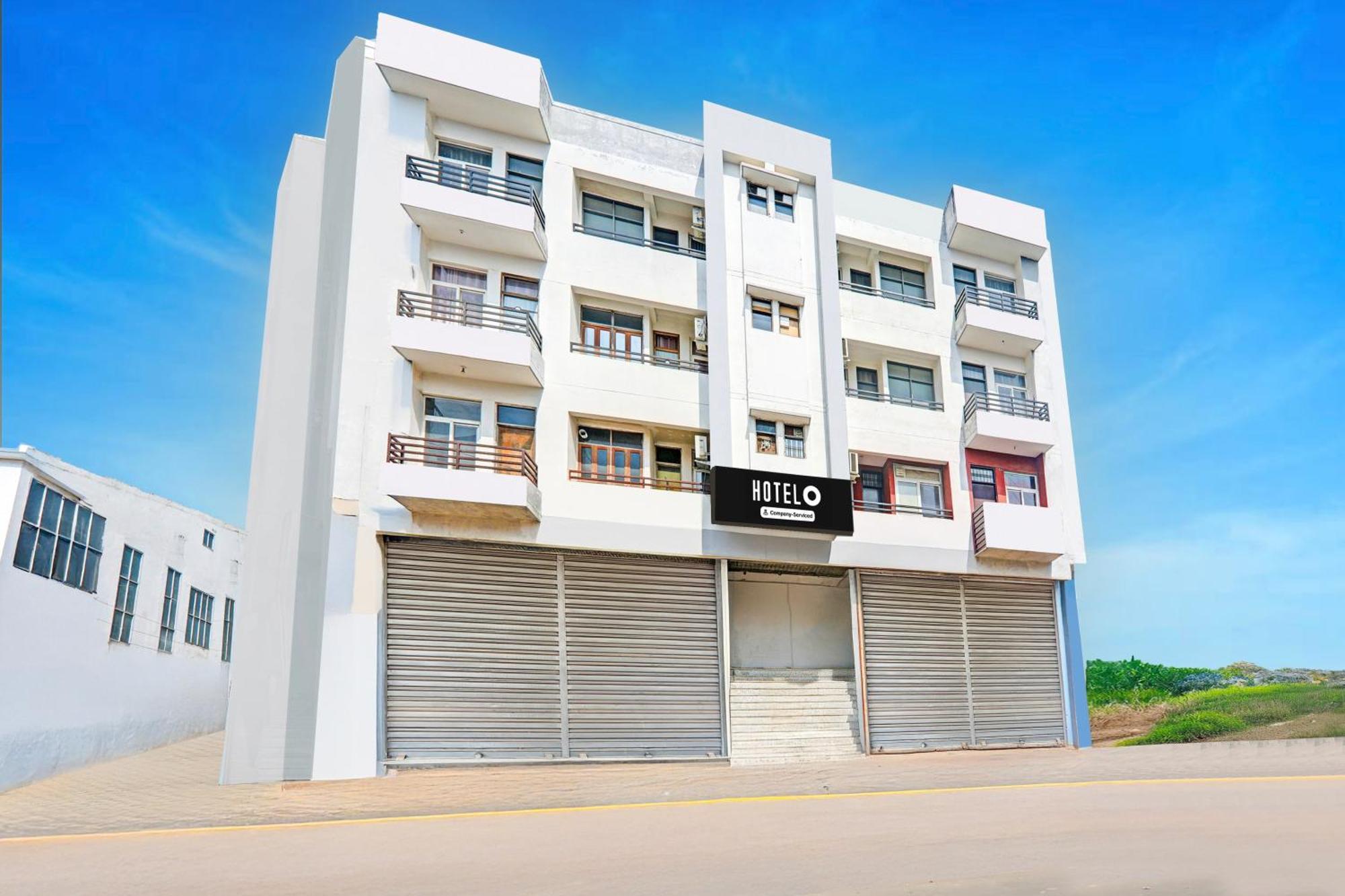 Hasanganj Super Hotel O Jankipuram Near Sahara State Formerly Basera Homes מראה חיצוני תמונה