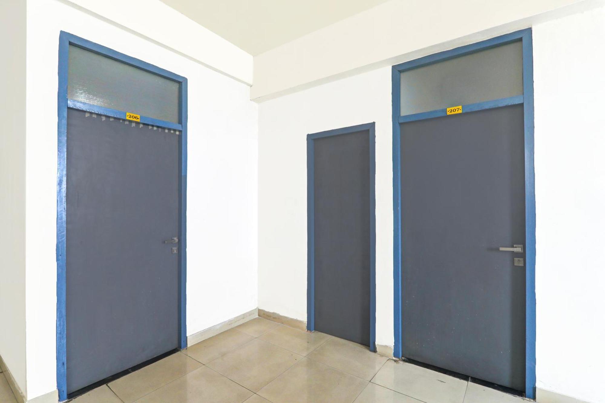 Hasanganj Super Hotel O Jankipuram Near Sahara State Formerly Basera Homes מראה חיצוני תמונה