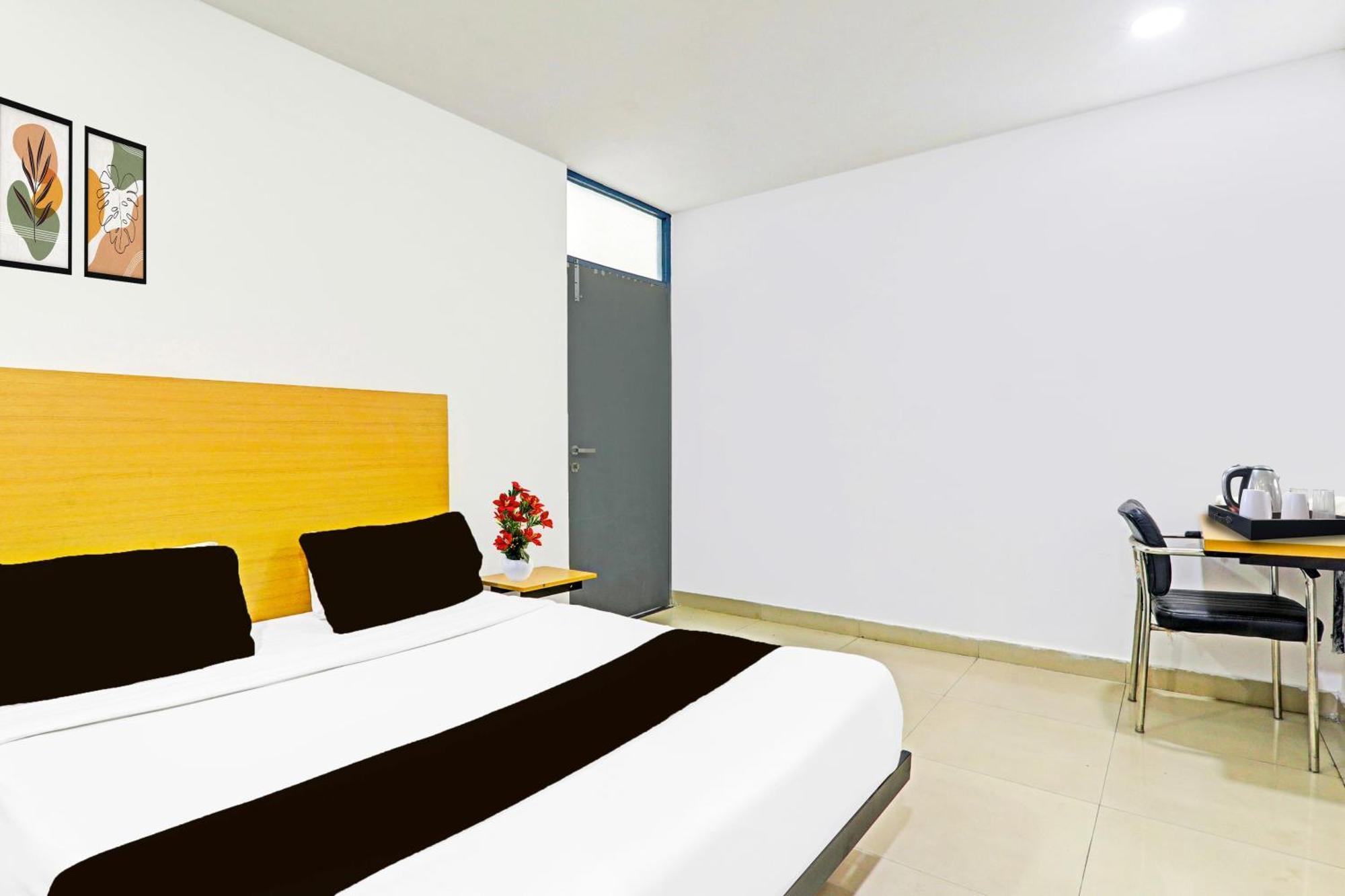 Hasanganj Super Hotel O Jankipuram Near Sahara State Formerly Basera Homes מראה חיצוני תמונה