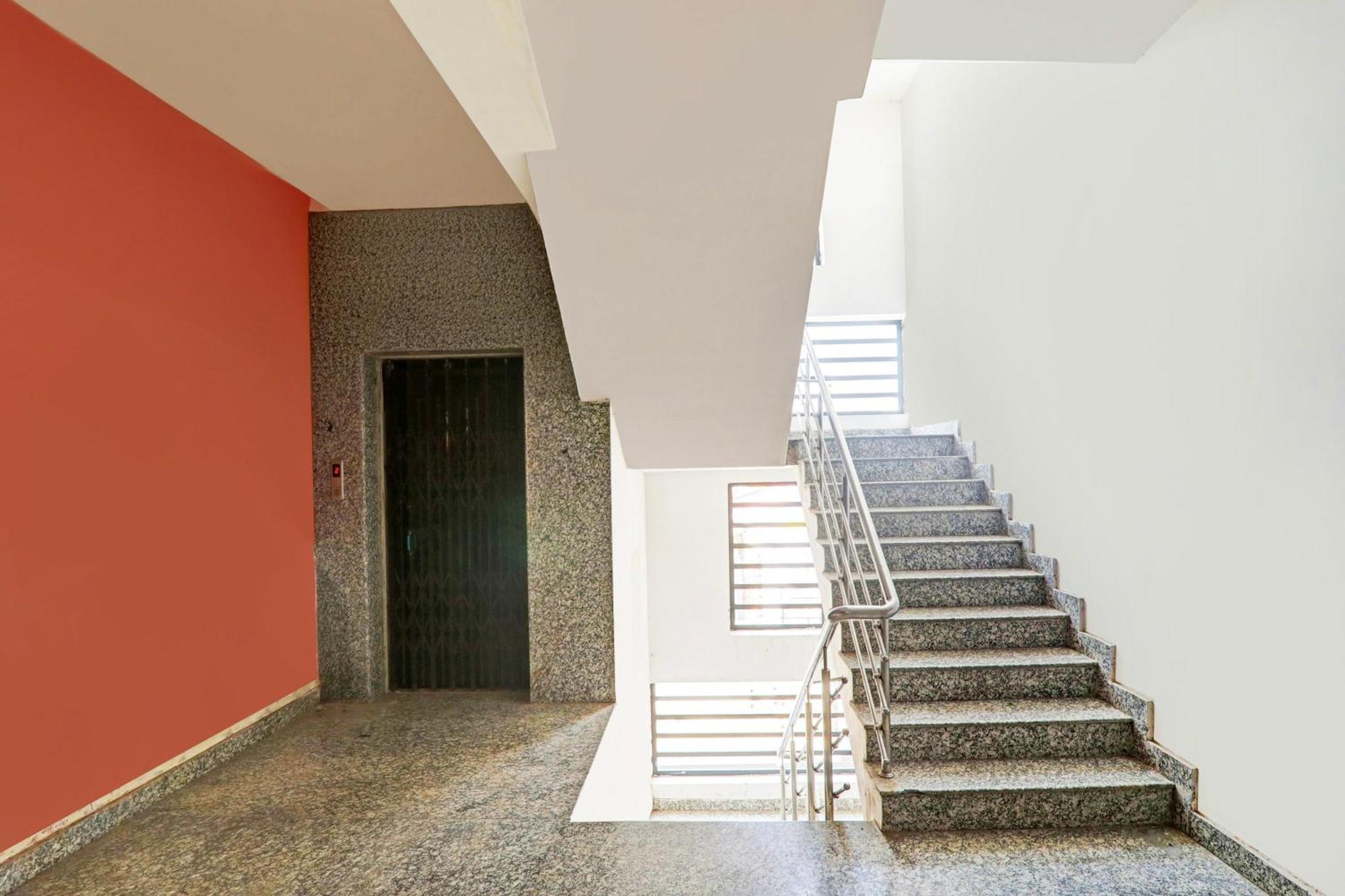 Hasanganj Super Hotel O Jankipuram Near Sahara State Formerly Basera Homes מראה חיצוני תמונה