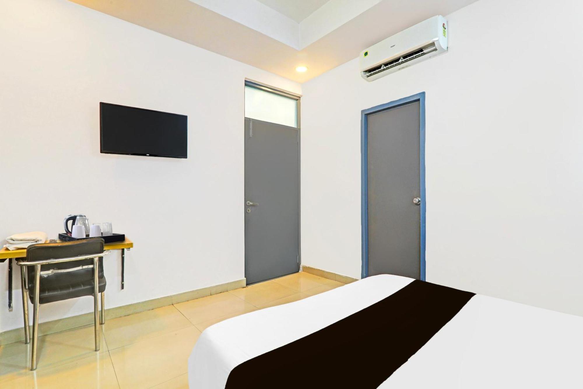 Hasanganj Super Hotel O Jankipuram Near Sahara State Formerly Basera Homes מראה חיצוני תמונה
