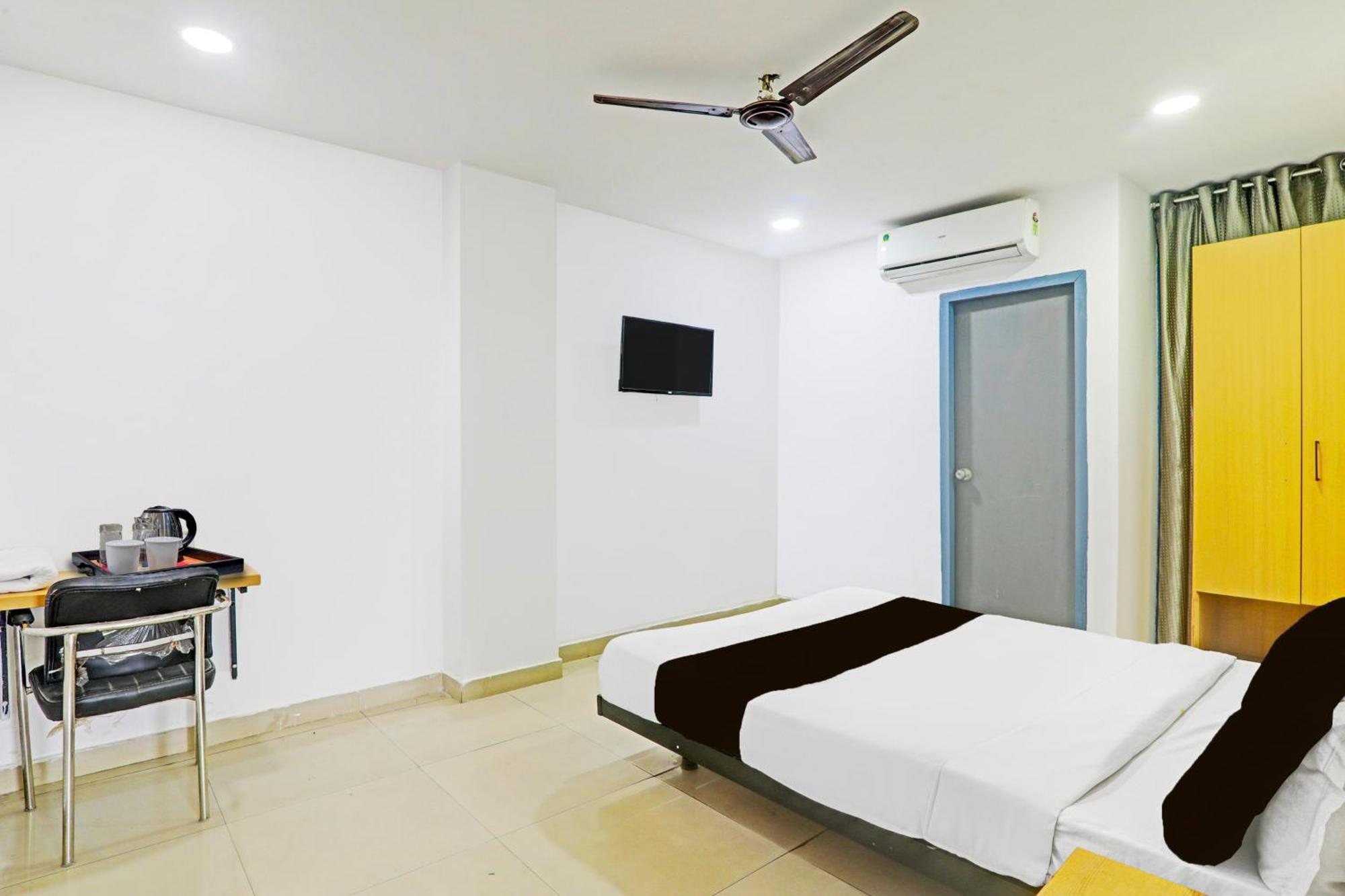 Hasanganj Super Hotel O Jankipuram Near Sahara State Formerly Basera Homes מראה חיצוני תמונה